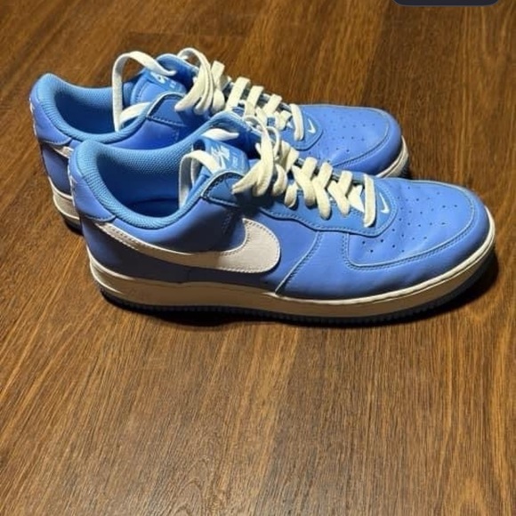 Practically brand new. Just wrong size. Size 12 - Picture 1 of 1